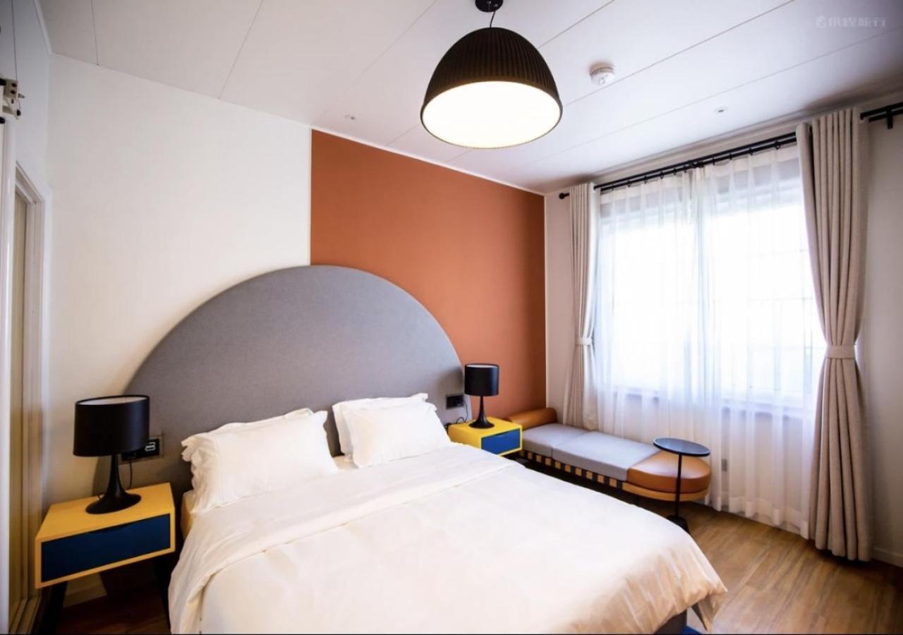Discovery Saipan Hotel Garapan Exteriör bild